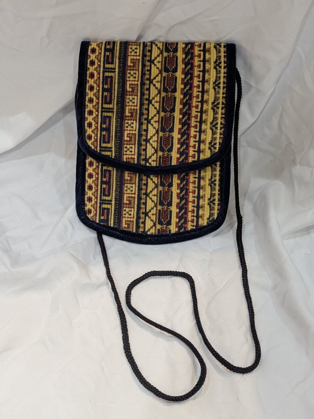 Han Handicrafts multi-colored crossbody purse